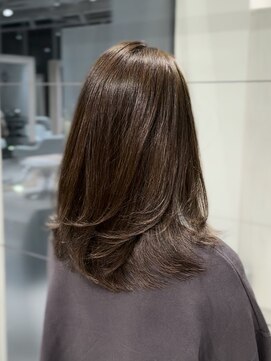 ザックギンザ(ZACC ginza) アッシュブラウン/ワンカールレイヤー/ミディアム