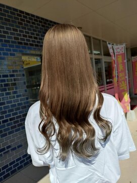 ラシンバン ラメール(LASHINVAN LAMER) ホワイトイヤリング×ホワイトグラデーション×ブラウンベージュ