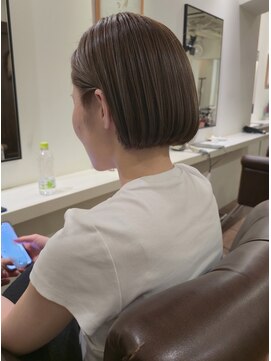 インビテーション(invitation) シナモンベージュ