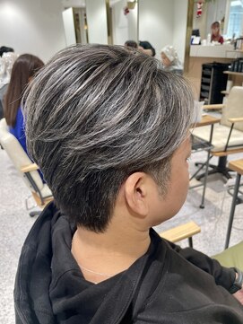 ゼストララ(ZEST Lara) 【YUICHI】白髪ぼかし【吉祥寺】