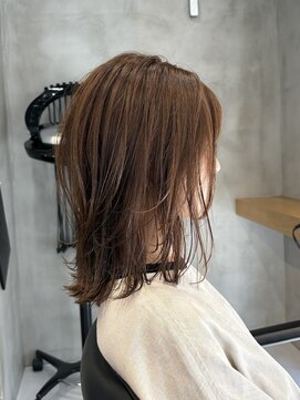 エリマ 調布(elima) 調布レディースミディアムレイヤーカットオリーブベージュ30代