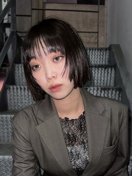 【TALO】モード×カジュアルなボブ