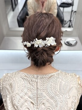 セブンスヘブン(SEVENTH HEAVEN) ふんわりシニヨン