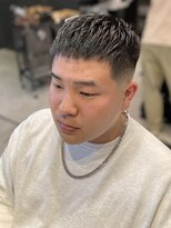 フランクスバーバー アンド ビアークラブ(FRANK'S BARBER and BEER CLUB) MEN’S HAIR/リバースセンターパート/ニュアンスパーマ