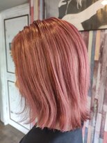 ロッキンヘアー(Rockin' hair)&nbsp;切りっぱなし外はねボブ　ピンンカラー