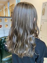 ヘアデザイン ノア(Noa) ハイライト