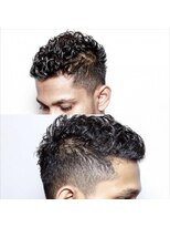 ワンワンオー バーバーショップ コンチネンタル(@110 BARBER SHOP continental)&nbsp;FADEカット