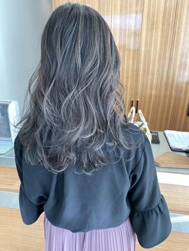 カッツ 駅家店(CUT S) 細めハイライトで立体感カラー