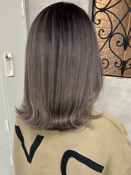 ルノン(LUNON) ホワイトグレージュミニウルフチェリーブラウンデジタルパーマ