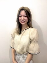 ビィシャイン 社店 満木 香乃