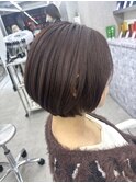 丸みショートボブ×艶ブラウン