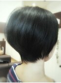 ショートボブ　～地中海の風に乗せて～