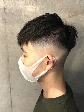 グッドプレイスアンドシング(Good Place&thing) メンズ刈り上げ短髪スキンフェード前下がりマッシュダウンバング