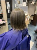 切りっぱなしボブスタイル