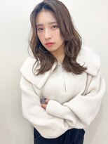 【山田】ミルクティーベージュクアンクくびれセミディ