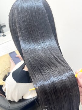 イレス 札幌駅前(IRESU) ドレスヘア/ショコラアッシュ/縮毛機正・ストレート/波巻き