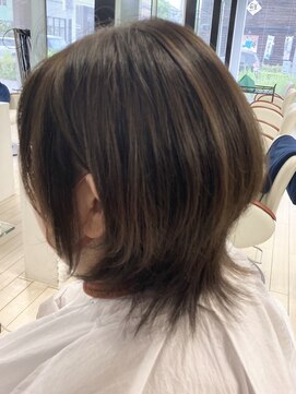 トイロ(toiro*) 縮毛矯正*クラゲボブ