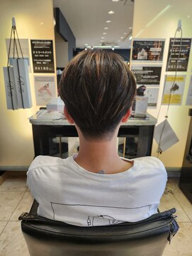 ジャンヌダルク メンズマッシュのメッシュ