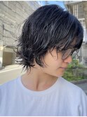 ショートウルフとデジタルパーマなウェットスタイリング。