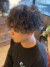 ビハインドザカーテン(BEHIND THE CURTAIN)