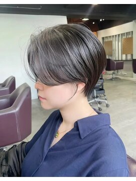 ミズチャーム(Ms.CHARM) かっこいい女性/大人ハンサムショート