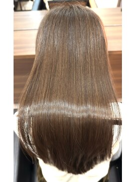 ハロバイシーン(Halo by seen.) 美髪矯正/髪質改善カラー/髪質改善トリートメント［札幌/大通］