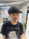 アンニュイ　シャドウパーマ　メンズ　ツーブロ
