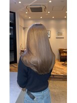 ロロネー 梅田(Lolonois)&nbsp;レイヤーカット×グレージュ