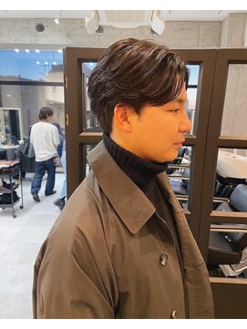 ディーエックス スリー(Dxxxx III) 毛流れパーマ ニュアンスパーマ メンズスタイル