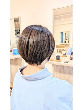 アンジュ ラヴィ(Ange Lavie) ショートボブ