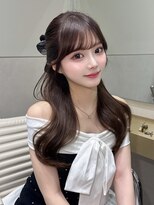 ヴェイナゴヤ(VEYY. nagoya) ハーフアップアレンジ×盛れる顔まわりカット