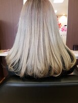 ヘアーアンドメイク アフロディーテ(APHRODITE)&nbsp;ラベンダーホワイトアッシュ♪