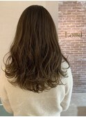 大学生、20代に人気！無造作カールロングヘア～