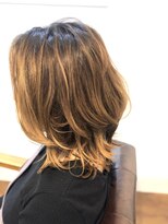 カルネ(Karne)&nbsp;大人女子レイヤースタイル