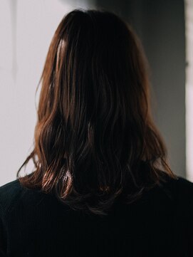 ファーレ ツルミ(Fare tsurumi) ミディアムフェザー【鶴見/鶴見駅/髪質改善】