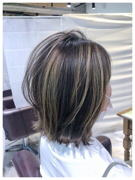 トゥルース 獨協大学前店(Hair&Make TRUTH) ハイライトボブ