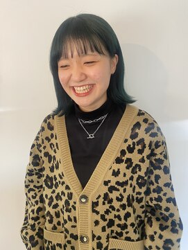 キコエル 三軒茶屋(kikoeru) くすみグリーンのぷつっとボブ