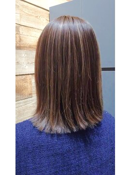 ベイショア(Bay Shore NY) 大人可愛い暗めグレージュハイライト