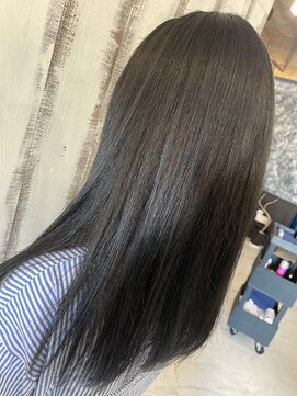 ニーゼロゼロナナ(2007) オリーブカラー