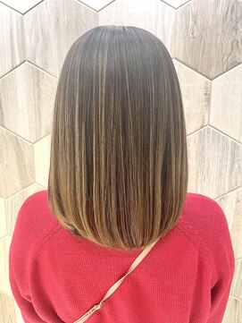 ビューティドレッセヤマノ 池袋パルコ(Beauty Dresse YAMANO) ミディアムストレート/白髪ぼかし/ハイライト/長めボブ