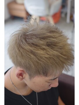 イズミー(is me.) スパイキーベージュ