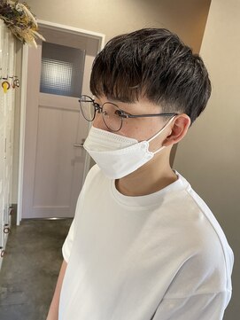 コヨーテ(coyote) メンズカット マッシュショート 刈り上げ フェザーカット