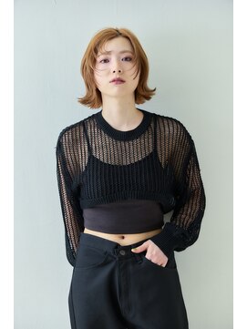 オレンジカラー/ミディアムレイヤー/顔周りレイヤーカット