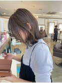 ハイトーン！ベージュカラー外はねボブ