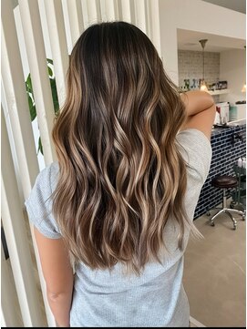 ピグメント(pigment) バレイヤージュ