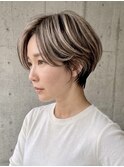 【白髪ぼかし】立体感ハイライト×大人上品なハンサムショート