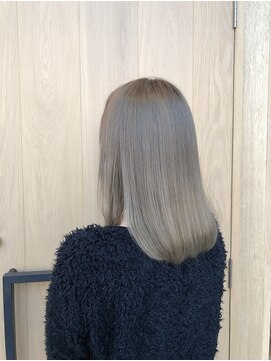 イロリ(ILOLI) ミルクティーカラー