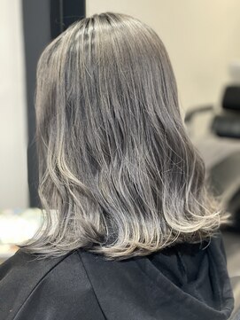 リベルタ(LIBERTA) ブリーチオンカラー