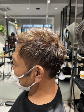 ニード(NEED) ツーブロック刈り上げハイライト【メンズ】【覚王山】【本山】