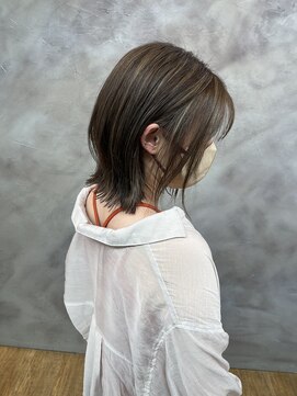 シキ(SIKI) 切りっぱなしボブ